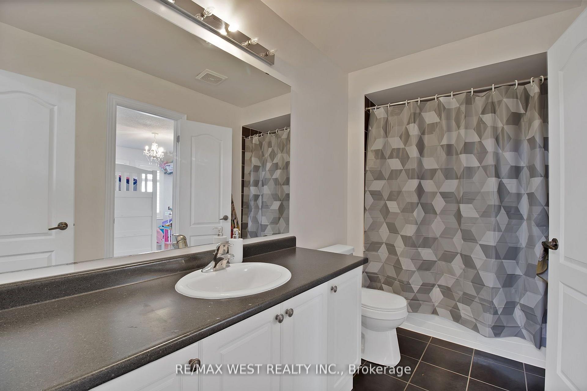 Photo 29 of 3 Fallowfield Road, Brampton, Credit Valley — HOMEH