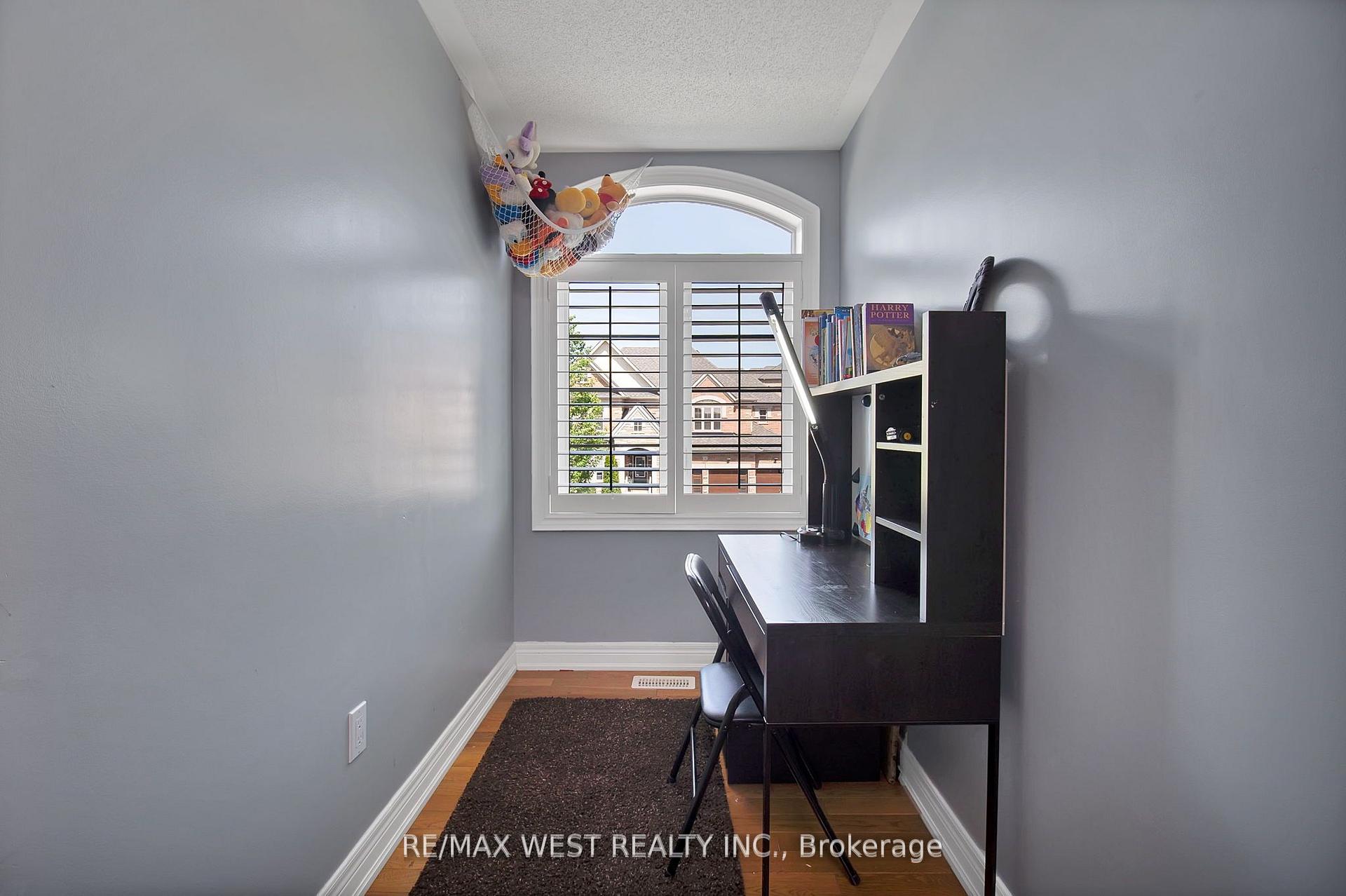 Photo 38 of 3 Fallowfield Road, Brampton, Credit Valley — HOMEH