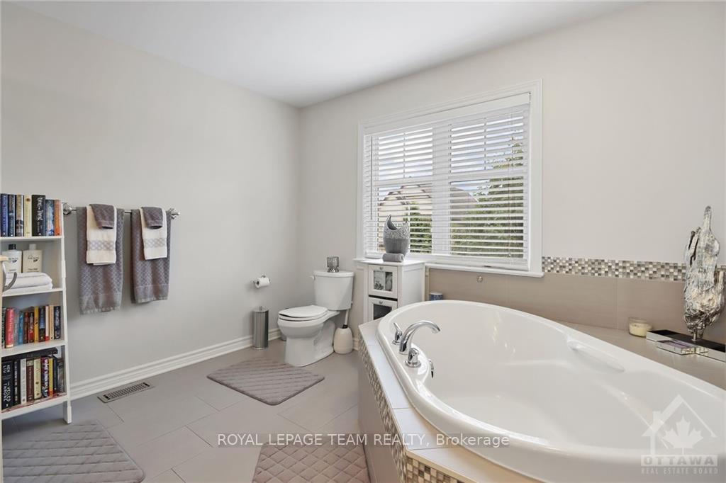 Photo 17 of 679 Rockrose Way, Ottawa, Blossom Park/Kemp Park/Findlay Creek — HOMEH