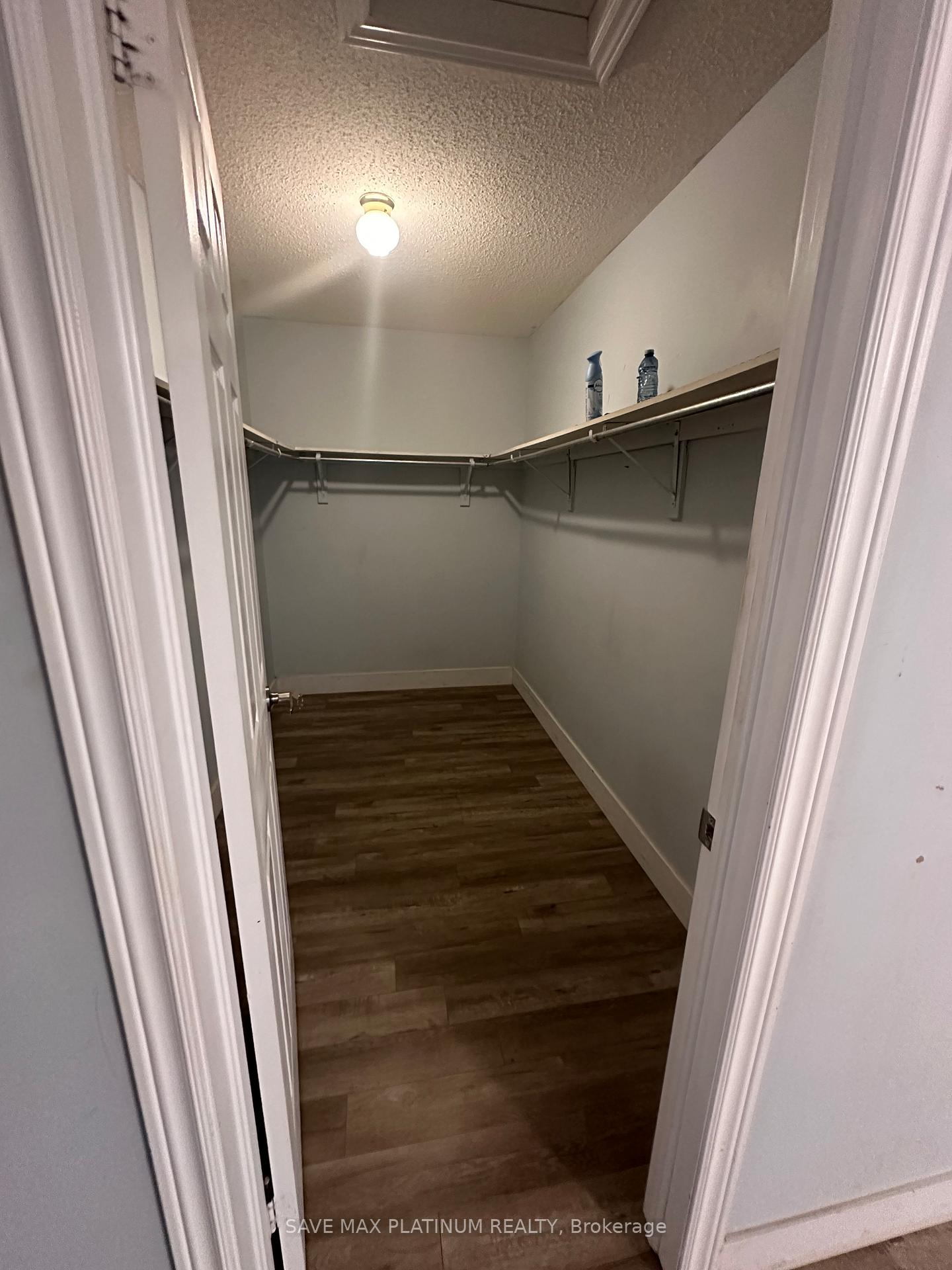 Photo 6 of 38 Chalkfarm Crescent, Brampton, Northwest Sandalwood Parkway — HOMEH