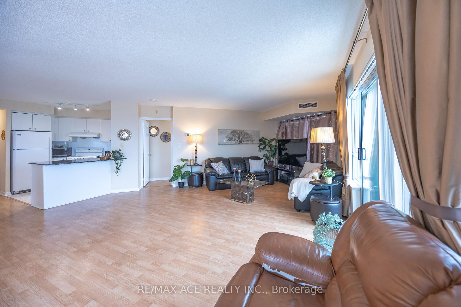 Photo 18 of Unit 601, 4600 Steeles Avenue E, Markham, Milliken Mills East — HOMEH