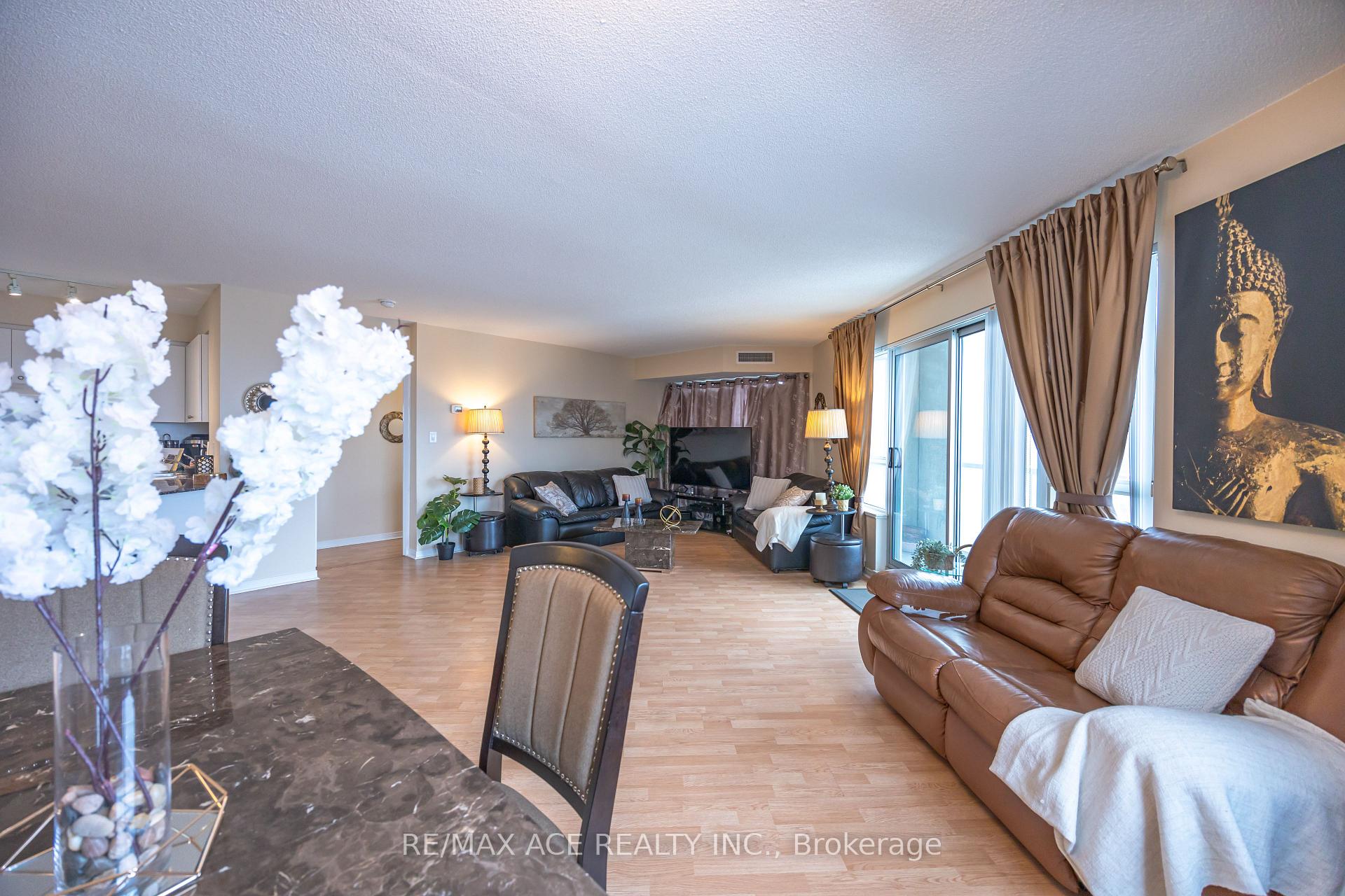 Photo 16 of Unit 601, 4600 Steeles Avenue E, Markham, Milliken Mills East — HOMEH
