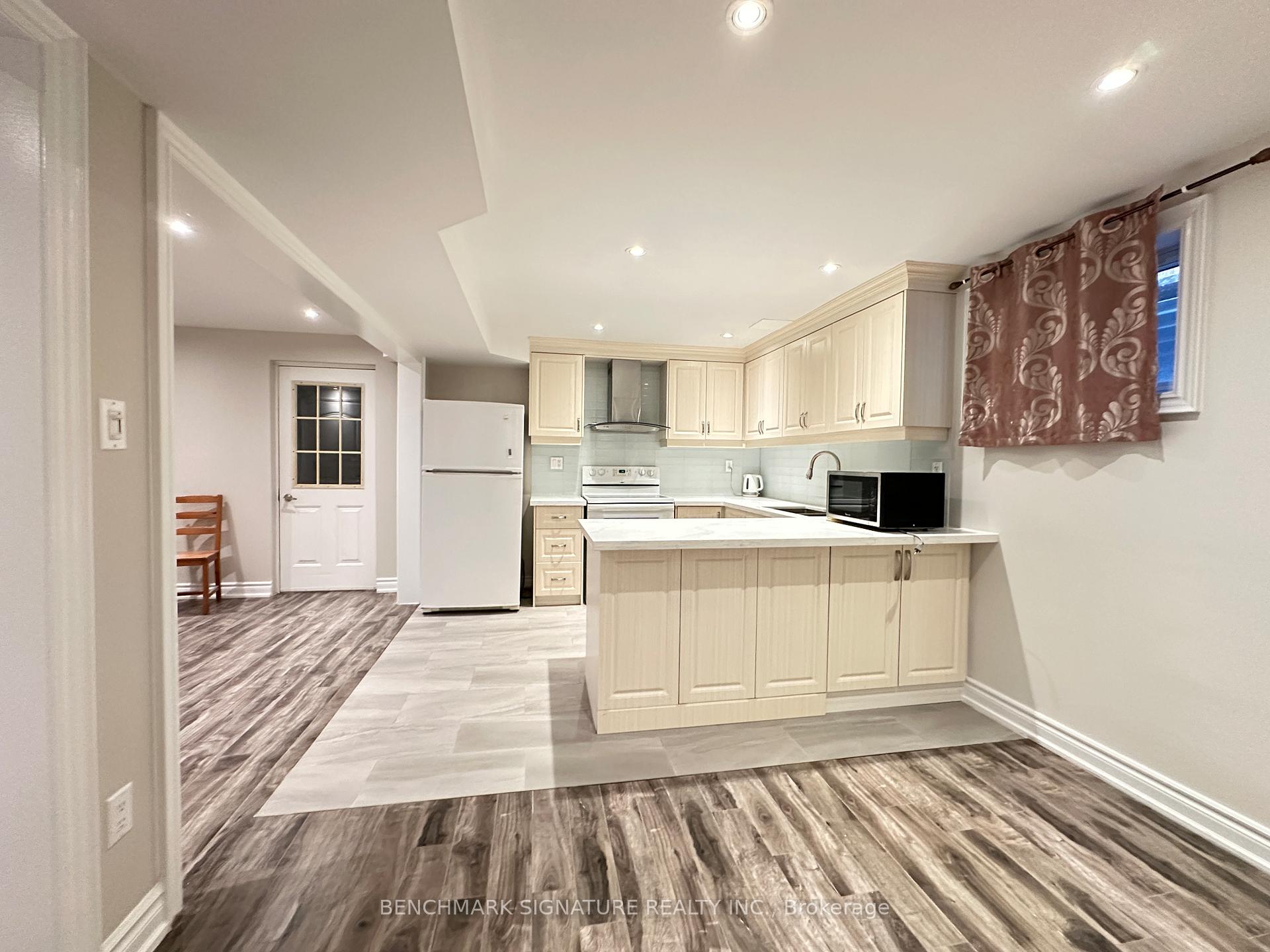 Photo 1 of 17 Waterwheel (Bsmt) Street, Markham, Raymerville — HOMEH