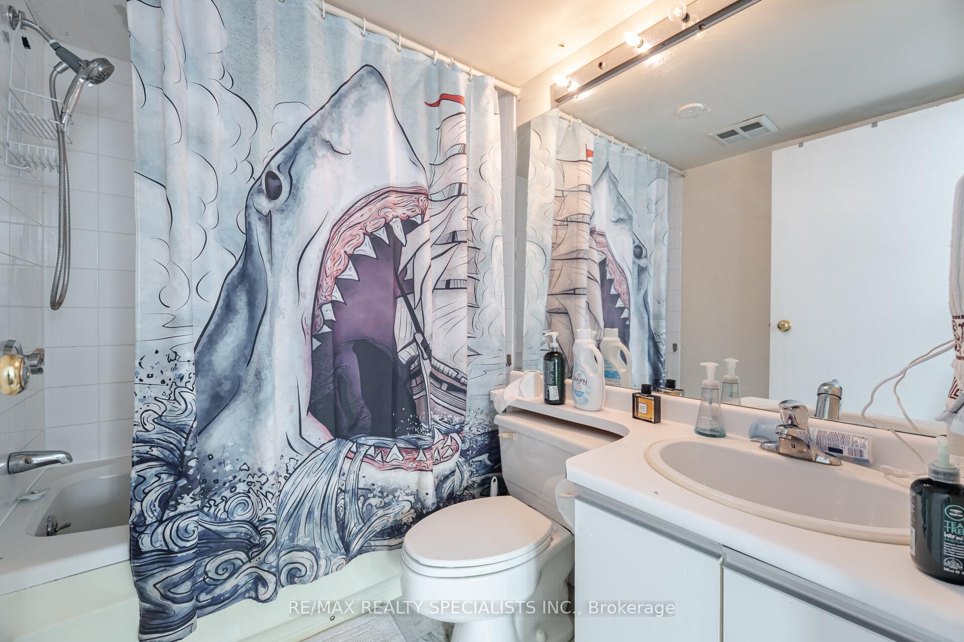 Photo 21 of Unit 1510, 10 Queens Quay, Toronto, Waterfront Communities — HOMEH