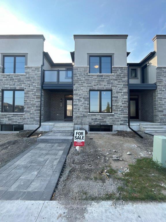 Photo 1 of 32 Riverstone Way, Belleville, Thurlow Ward — HOMEH
