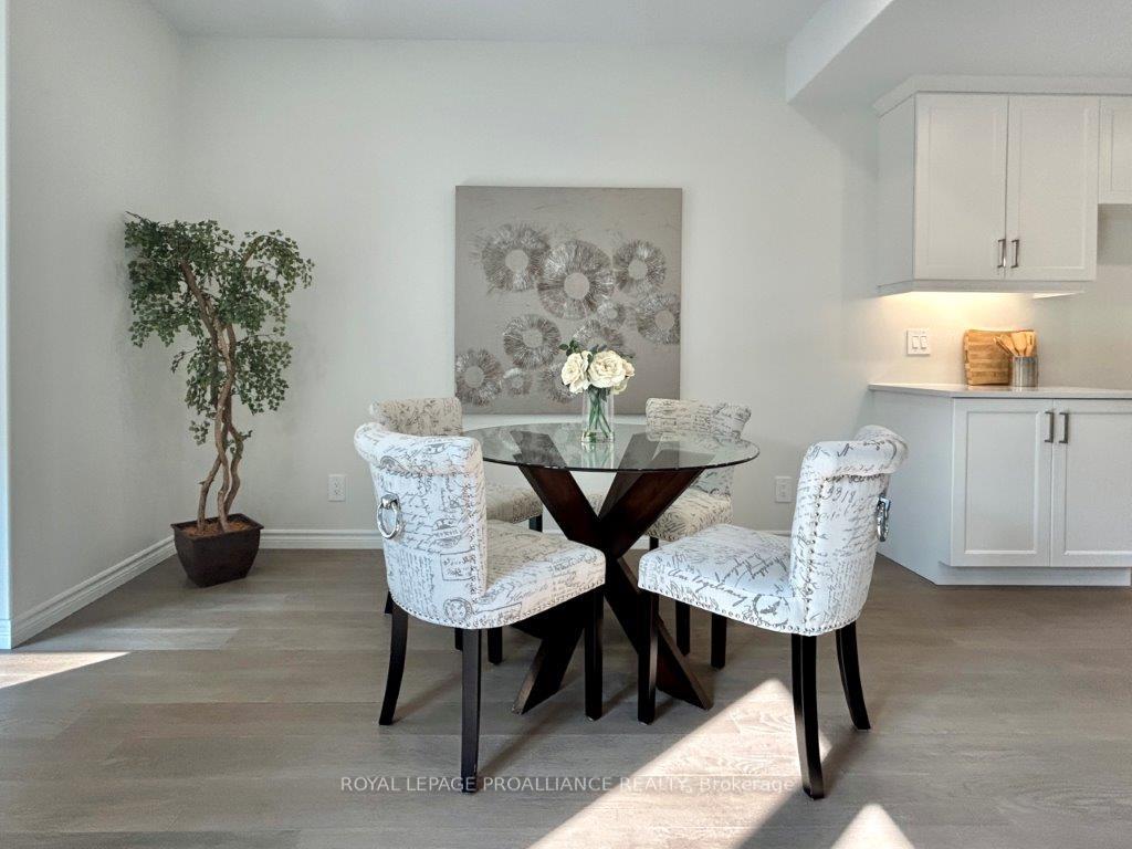 Photo 8 of 32 Riverstone Way, Belleville, Thurlow Ward — HOMEH