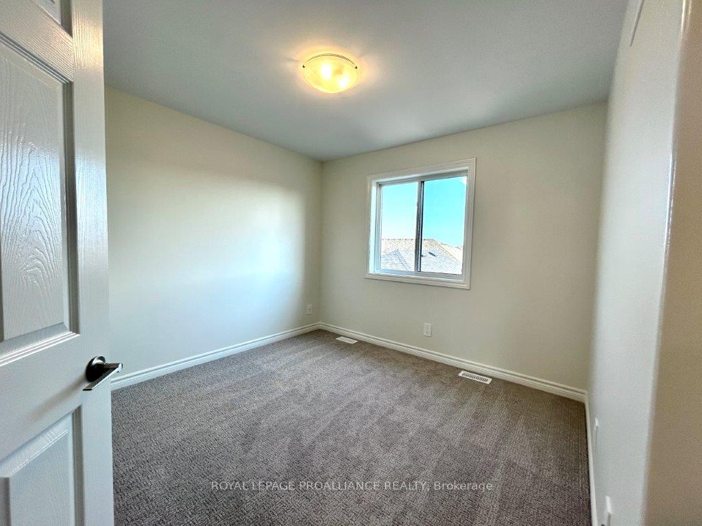 Photo 21 of 32 Riverstone Way, Belleville, Thurlow Ward — HOMEH