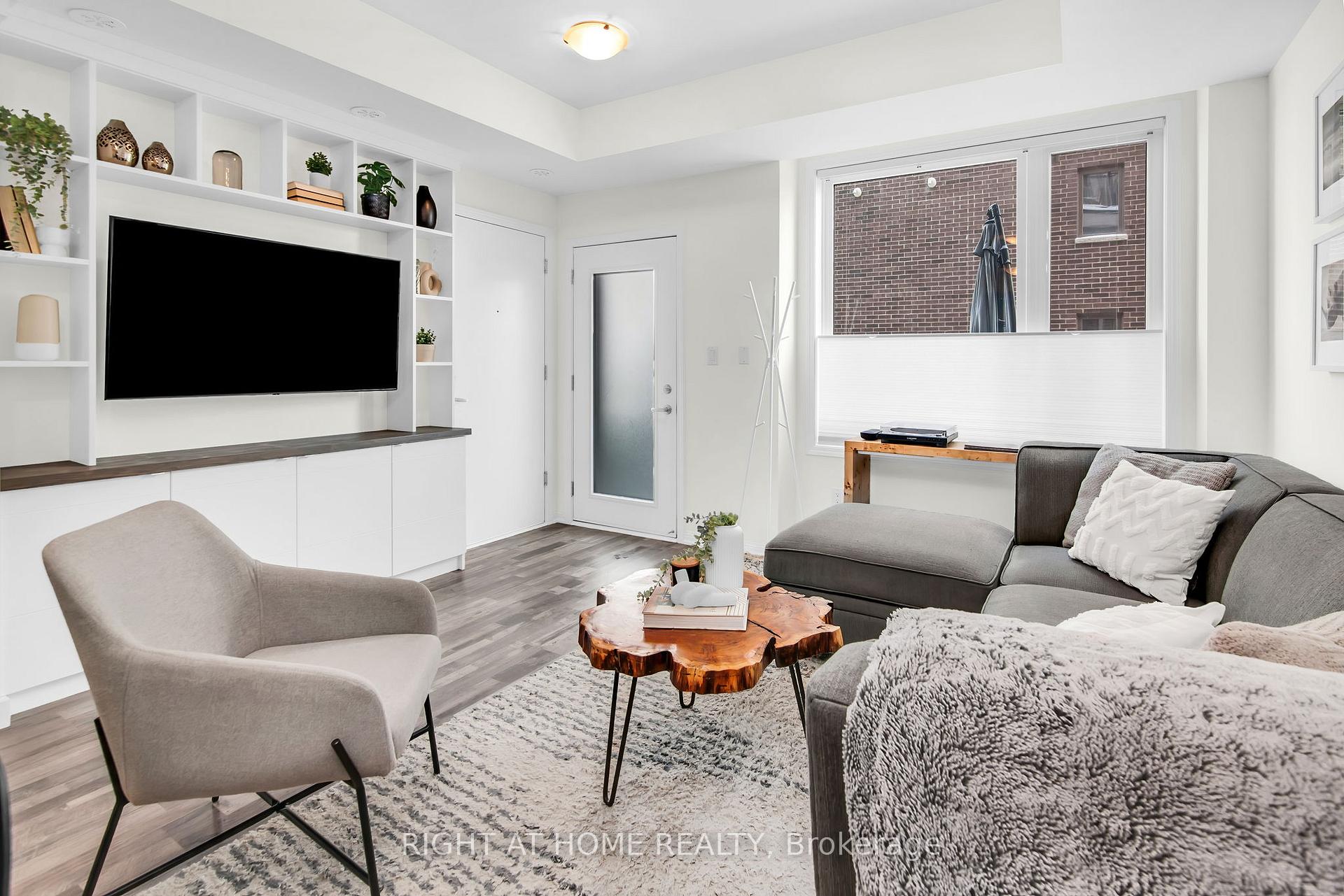 Photo 7 of Unit 215, 1460 Whites Road, Pickering, Dunbarton — HOMEH