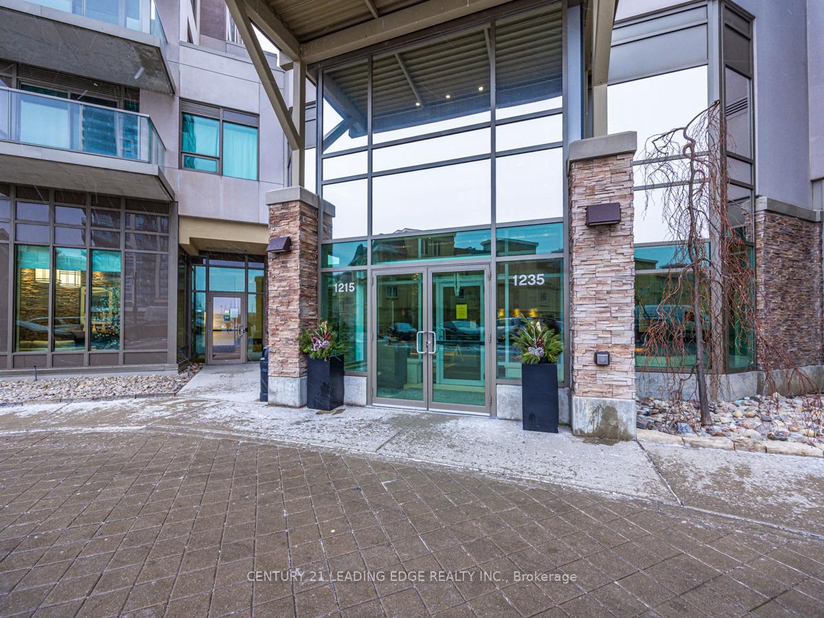 Photo 15 of Unit 715, 1235 Bayly Street, Pickering, Bay Ridges — HOMEH