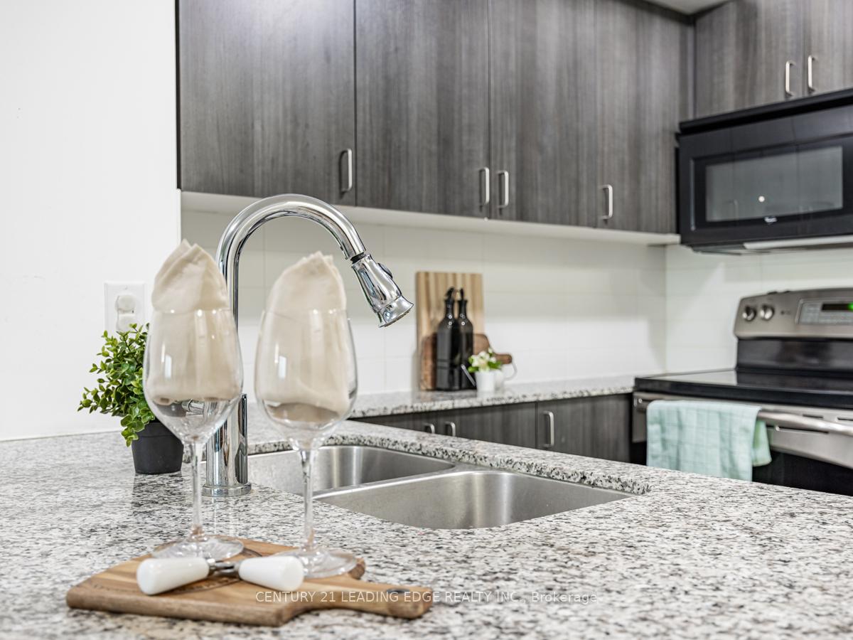 Photo 18 of Unit 715, 1235 Bayly Street, Pickering, Bay Ridges — HOMEH