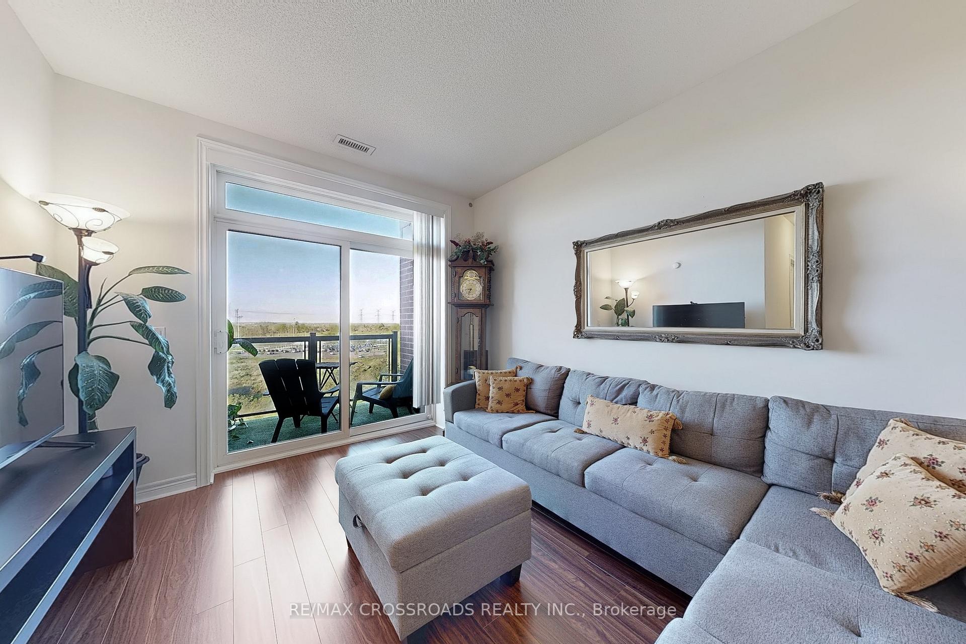 Photo 8 of Unit 601, 39 New Delhi Drive E, Markham, Cedarwood — HOMEH