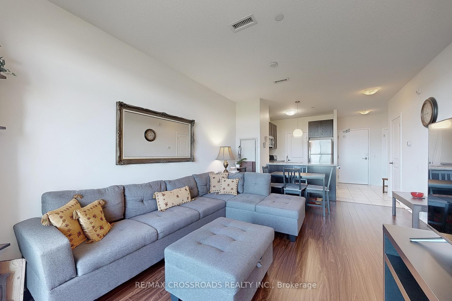 Photo 5 of Unit 601, 39 New Delhi Drive E, Markham, Cedarwood — HOMEH