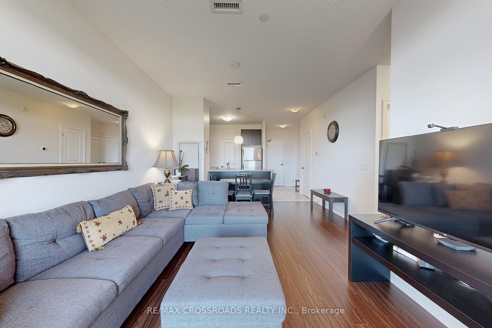 Photo 4 of Unit 601, 39 New Delhi Drive E, Markham, Cedarwood — HOMEH