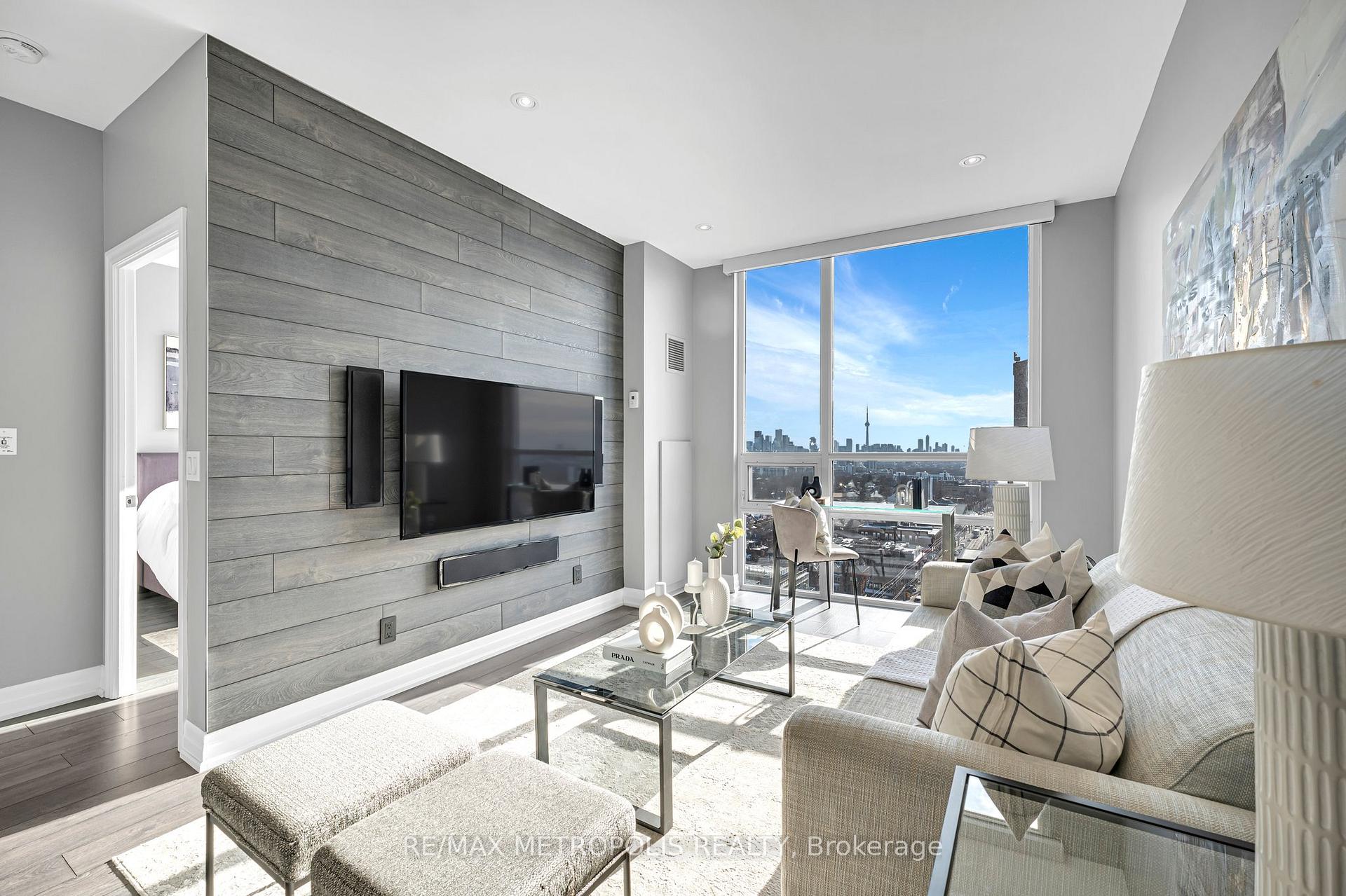 Photo 14 of Unit 1508, 500 St Clair Avenue W, Toronto, Humewood-Cedarvale — HOMEH