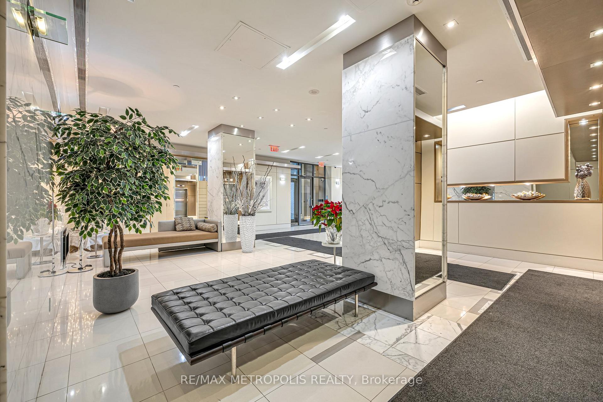 Photo 13 of Unit 1508, 500 St Clair Avenue W, Toronto, Humewood-Cedarvale — HOMEH