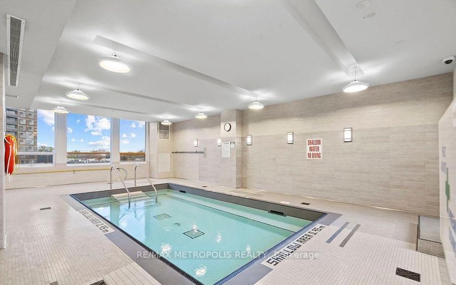 Photo 12 of Unit 1508, 500 St Clair Avenue W, Toronto, Humewood-Cedarvale — HOMEH