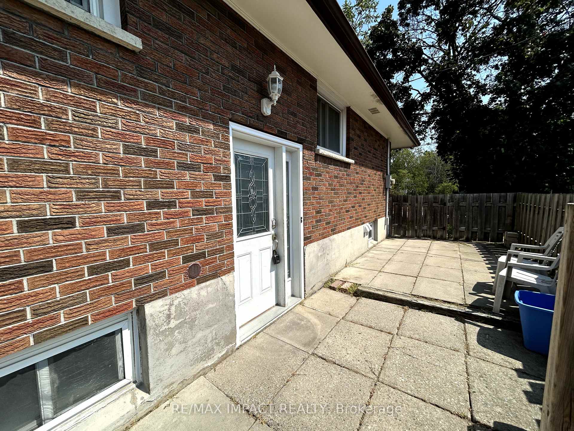 Photo 2 of Unit BSMT, 96 Gibbons Street, Oshawa, McLaughlin — HOMEH