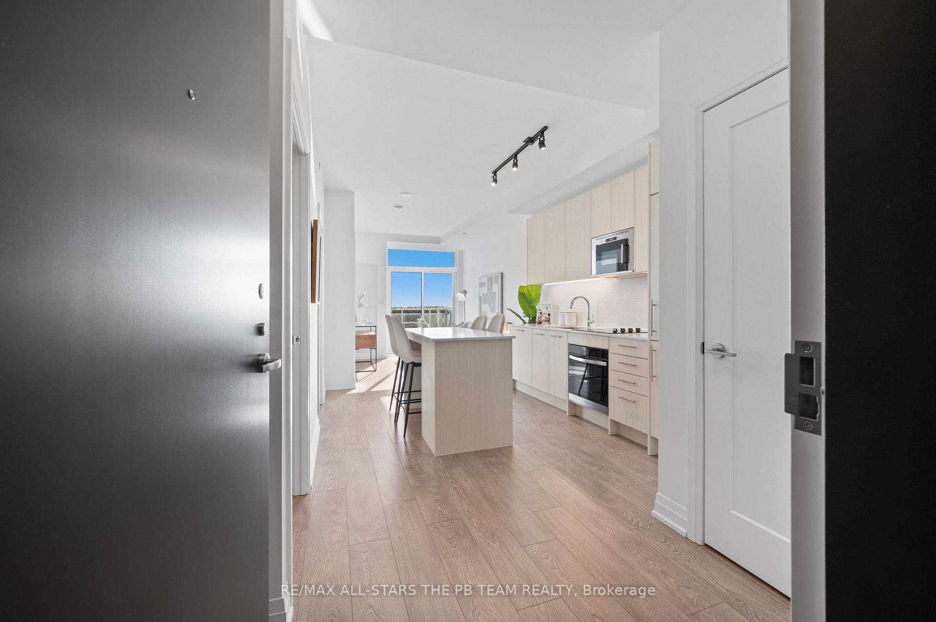 Photo 5 of Unit 714, 286 Main Street, Toronto, East End-Danforth — HOMEH