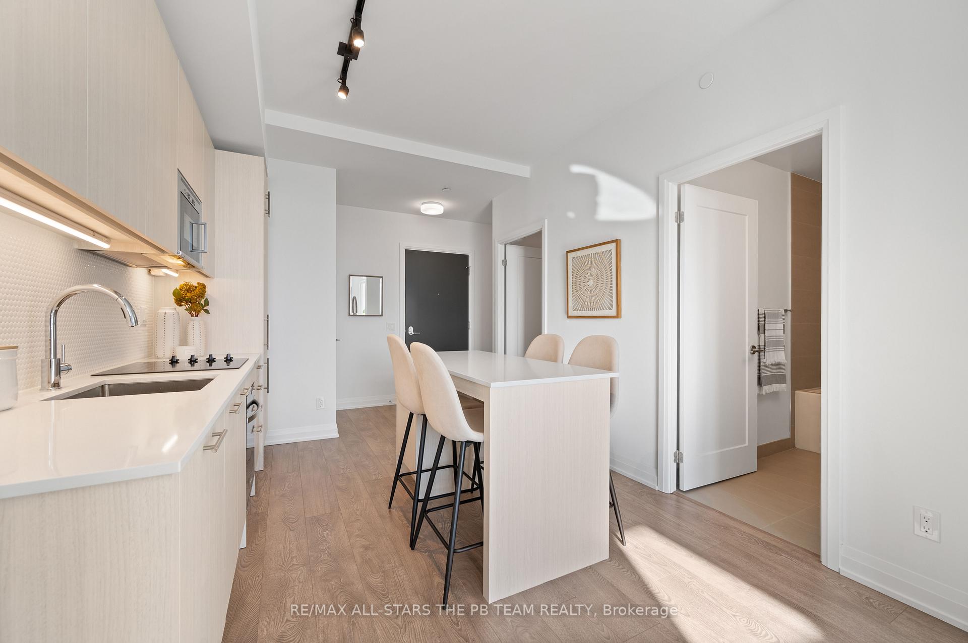 Photo 8 of Unit 714, 286 Main Street, Toronto, East End-Danforth — HOMEH