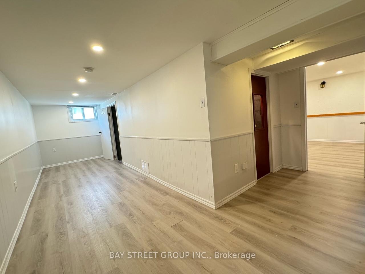 Photo 19 of 38 Woodward Avenue, Markham, Thornhill — HOMEH
