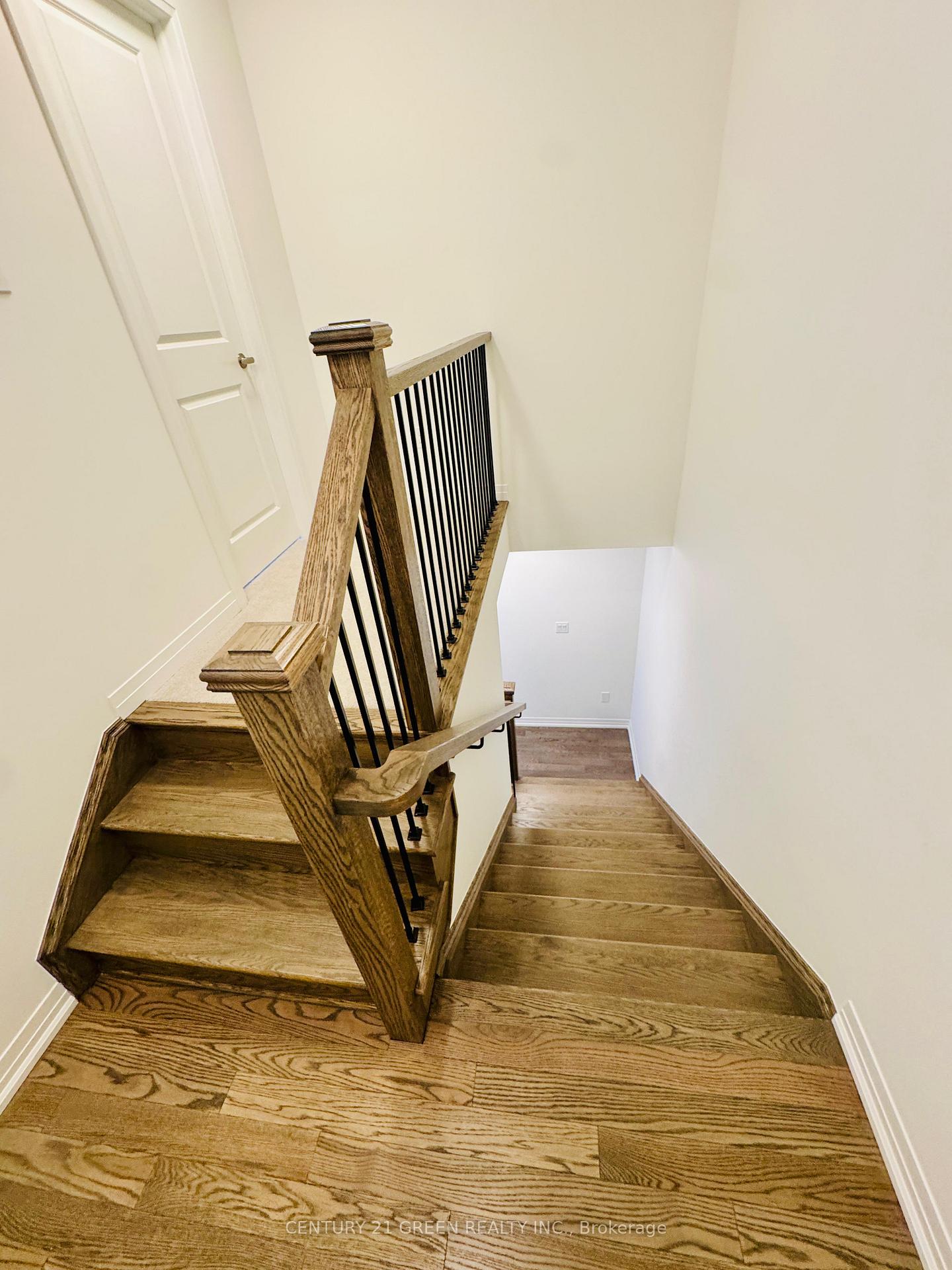 Photo 13 of 16 Timber Falls Drive, Brampton, Northwest Brampton — HOMEH