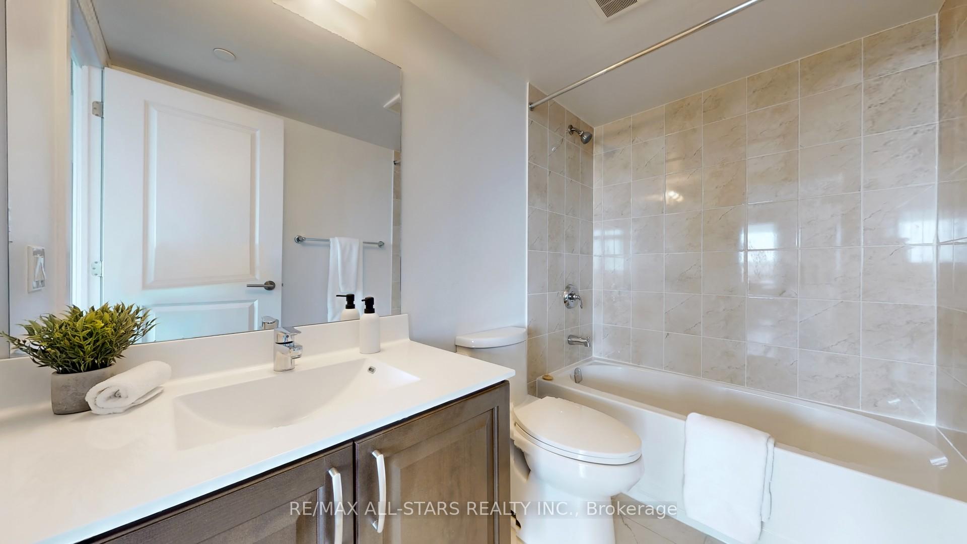 Photo 30 of Unit LPH05, 1215 Bayly Street, Pickering, Bay Ridges — HOMEH