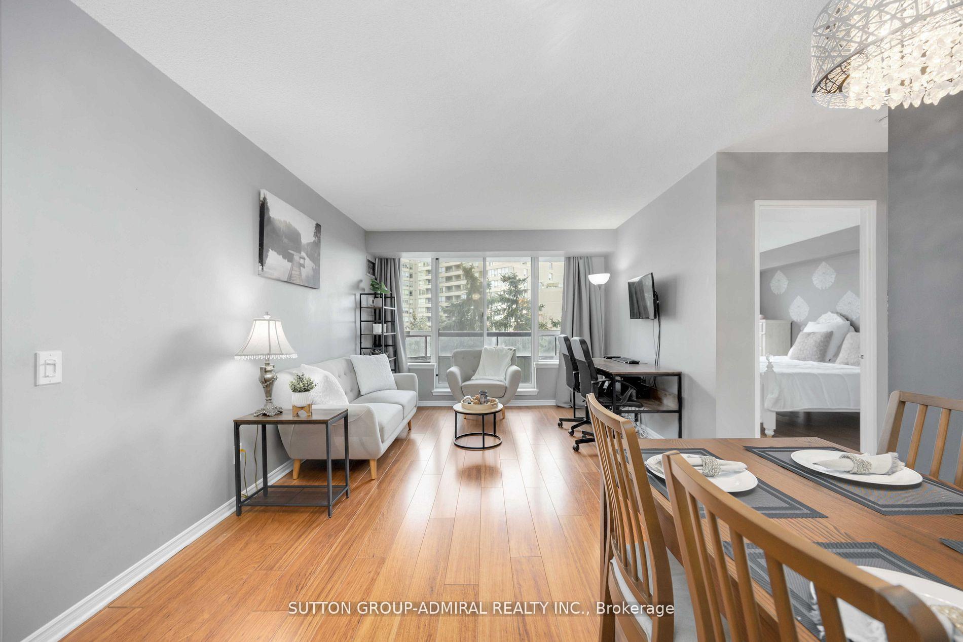 Photo 17 of Unit 412, 81 Townsgate Drive, Vaughan, Crestwood-Springfarm-Yorkhill — HOMEH