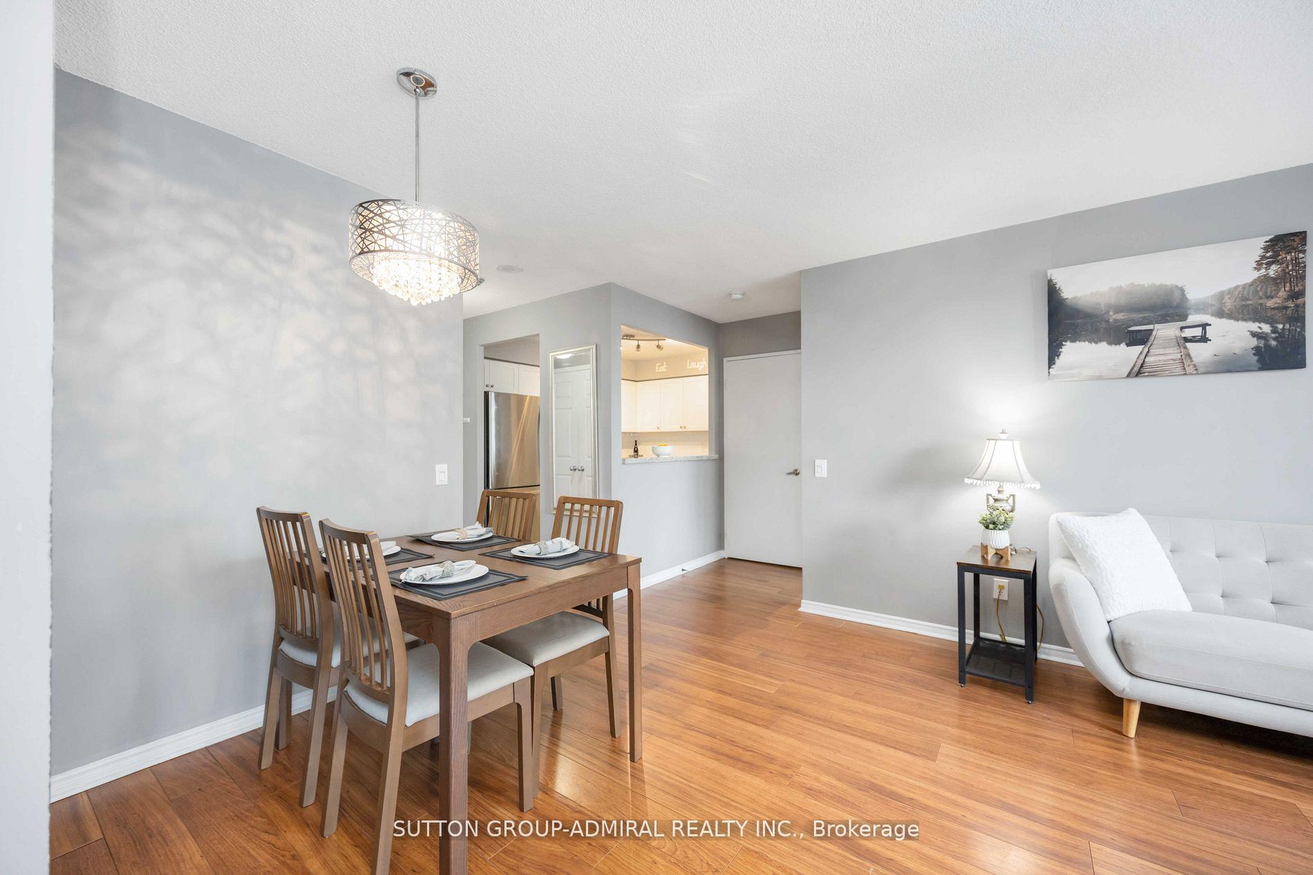 Photo 11 of Unit 412, 81 Townsgate Drive, Vaughan, Crestwood-Springfarm-Yorkhill — HOMEH