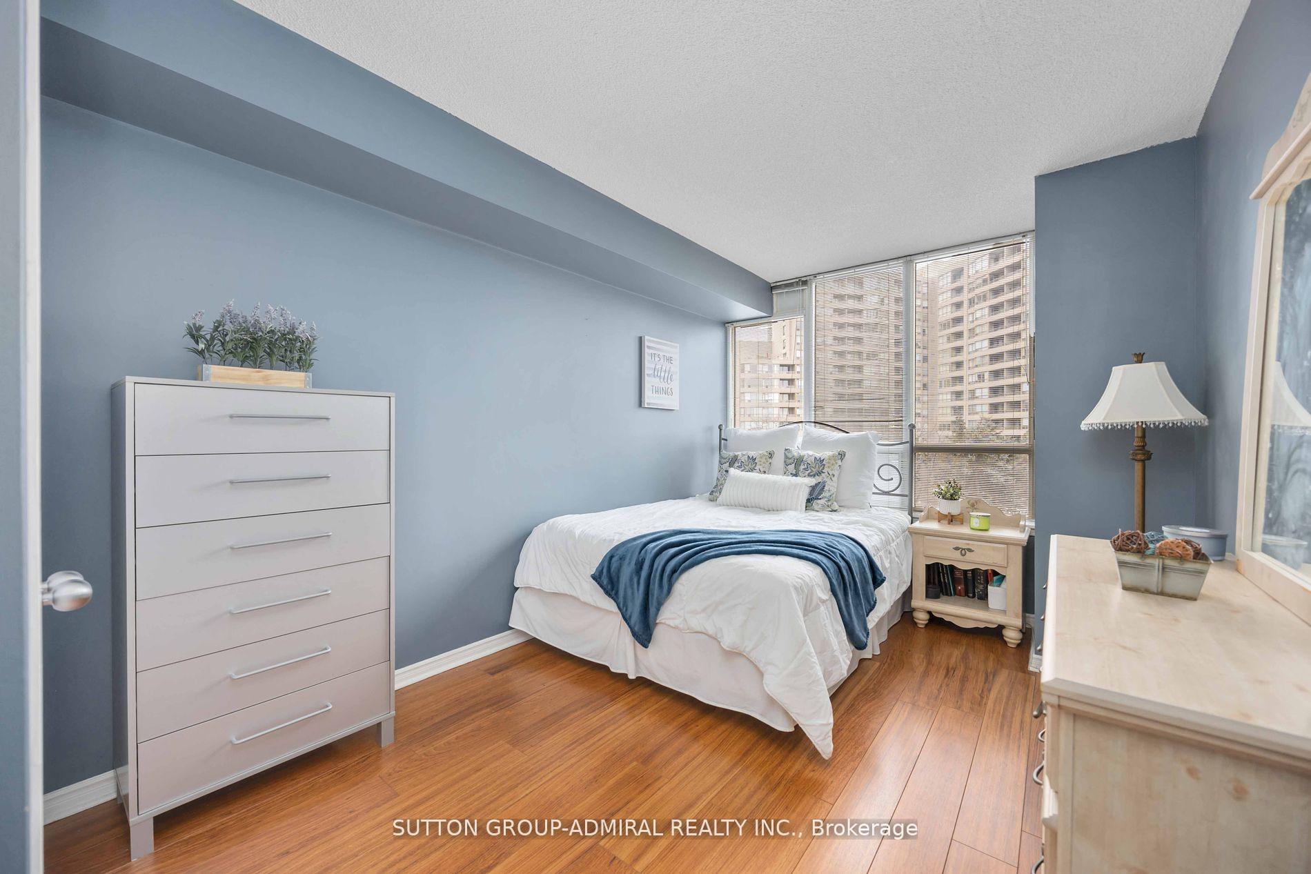 Photo 15 of Unit 412, 81 Townsgate Drive, Vaughan, Crestwood-Springfarm-Yorkhill — HOMEH