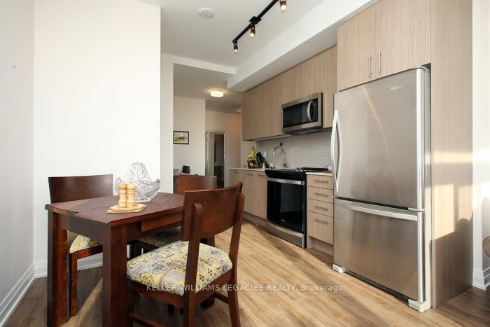 Photo 8 of Unit 903, 286 Main Street, Toronto, East End-Danforth — HOMEH