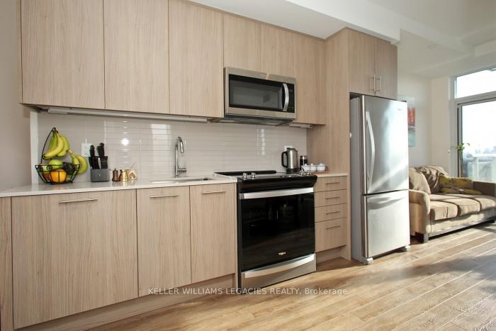Photo 3 of Unit 903, 286 Main Street, Toronto, East End-Danforth — HOMEH