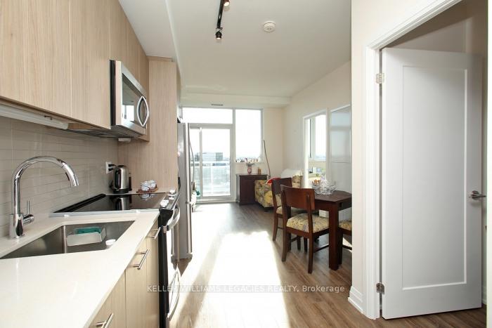 Photo 11 of Unit 903, 286 Main Street, Toronto, East End-Danforth — HOMEH