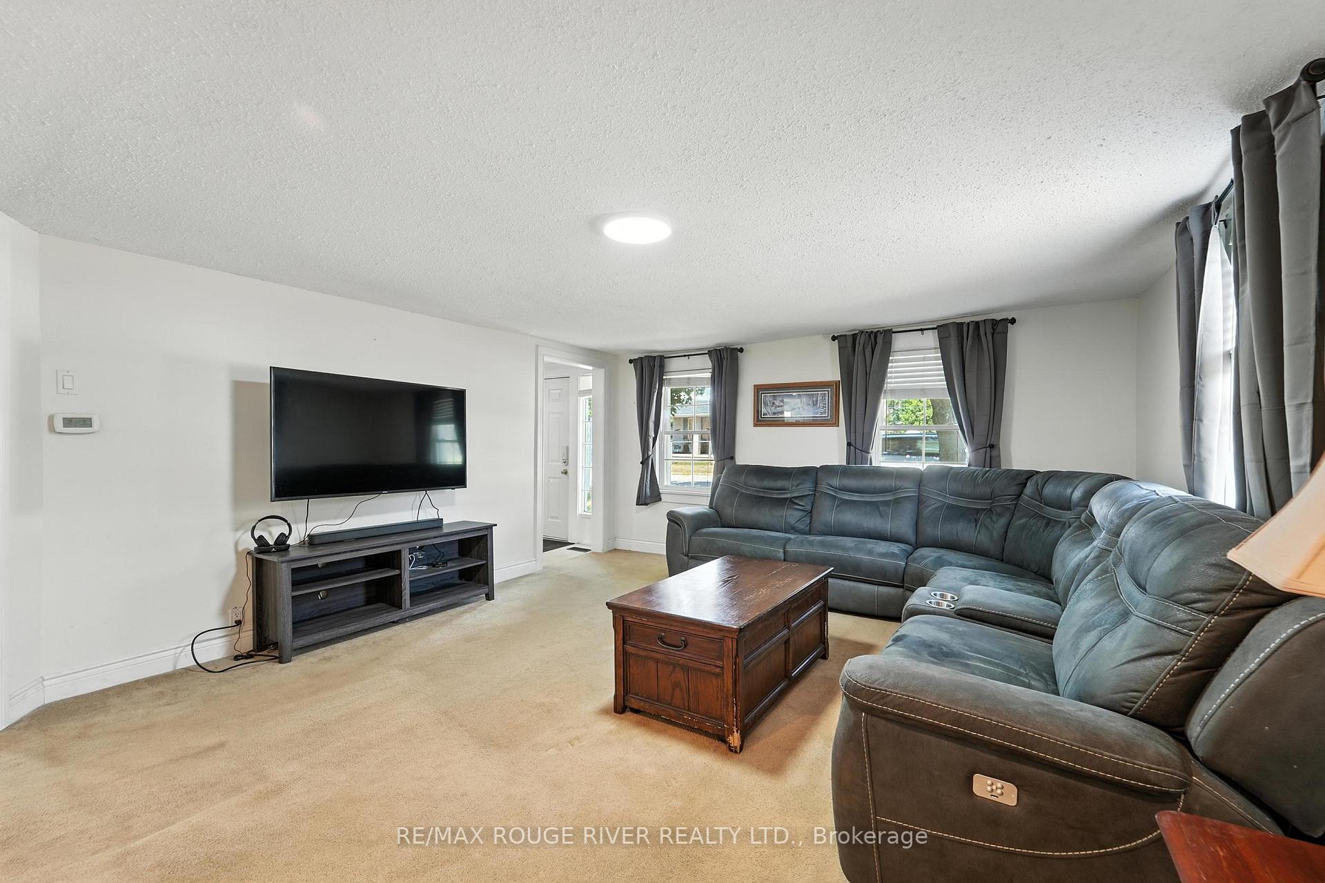 Photo 17 of 4491 Highway 2, Clarington, Rural Clarington — HOMEH