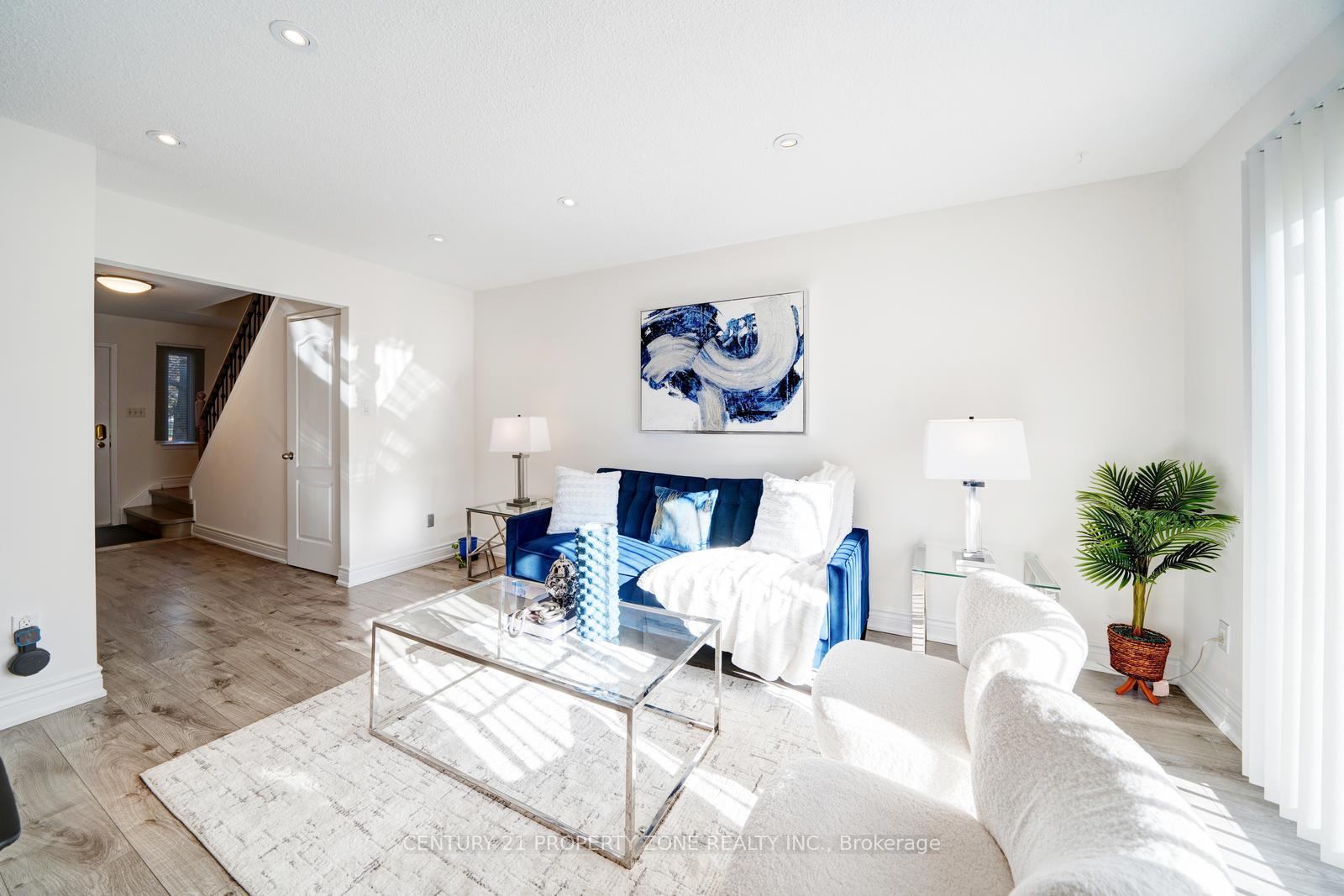 Photo 9 of Unit 352, 1 Niles Way, Markham, Aileen-Willowbrook — HOMEH