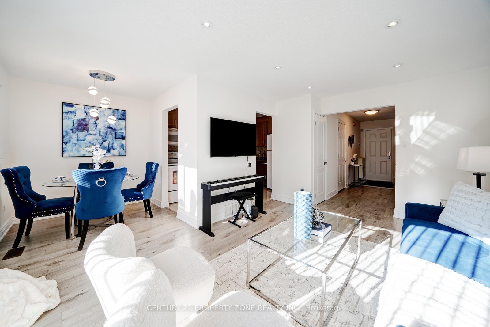Photo 5 of Unit 352, 1 Niles Way, Markham, Aileen-Willowbrook — HOMEH