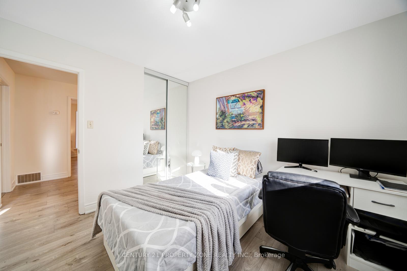 Photo 28 of Unit 352, 1 Niles Way, Markham, Aileen-Willowbrook — HOMEH