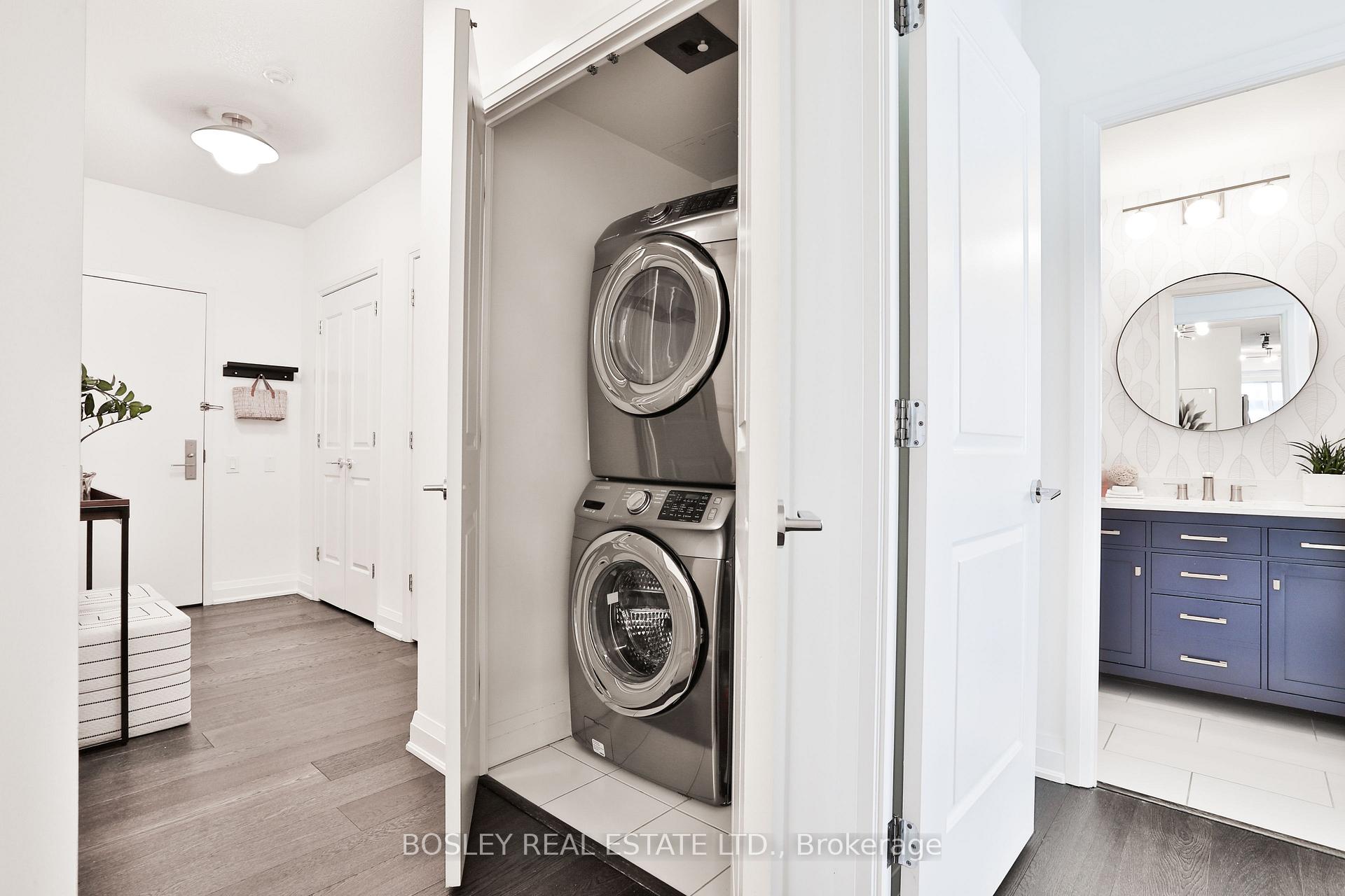 Photo 4 of Unit 207, 83 Redpath Avenue, Toronto, Mount Pleasant West — HOMEH
