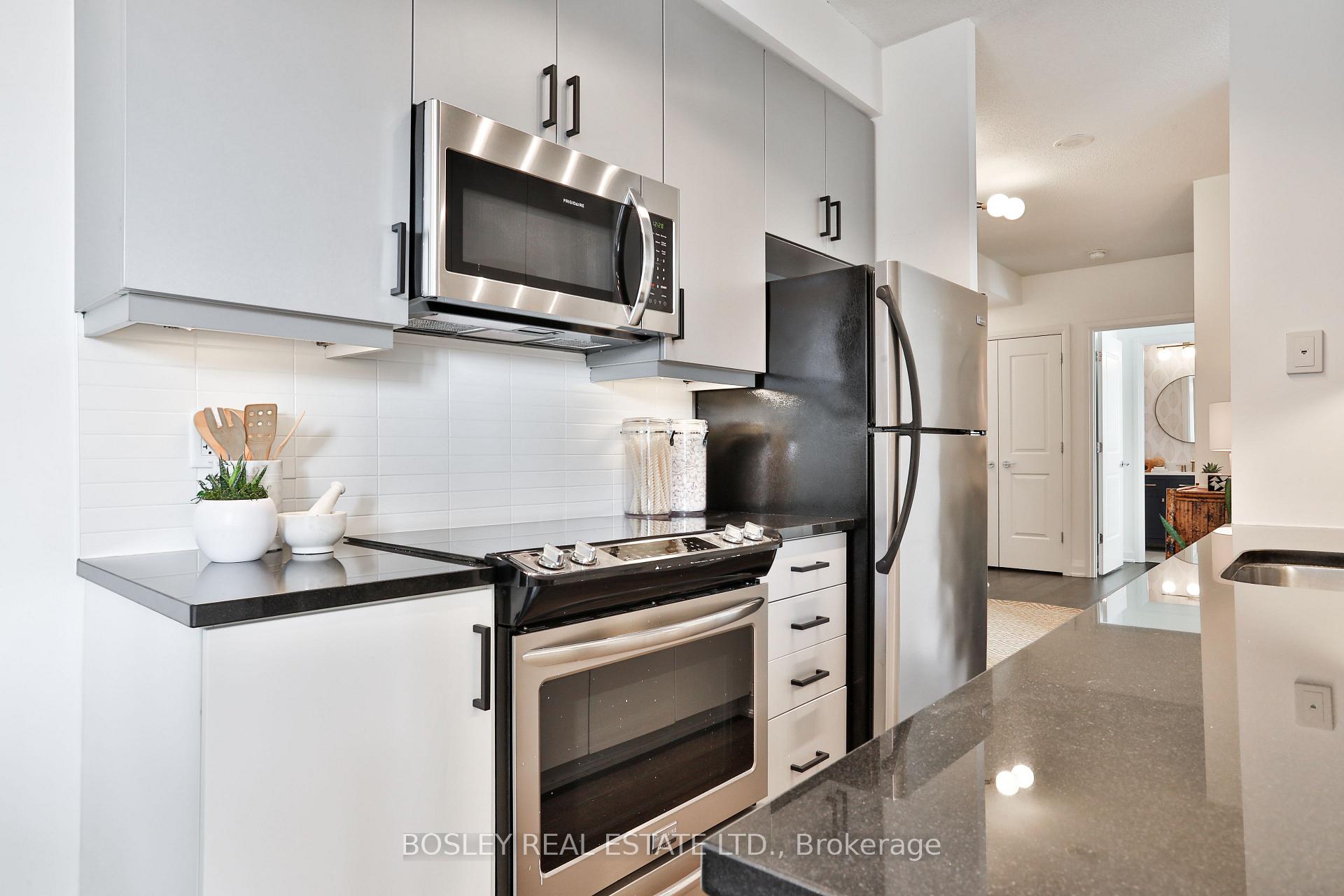 Photo 9 of Unit 207, 83 Redpath Avenue, Toronto, Mount Pleasant West — HOMEH