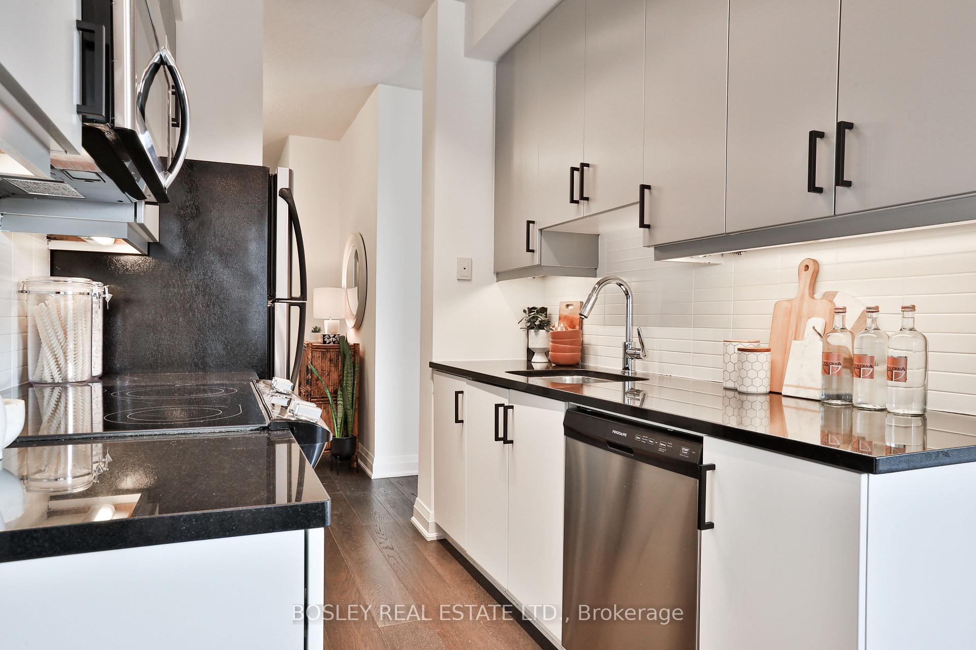 Photo 18 of Unit 207, 83 Redpath Avenue, Toronto, Mount Pleasant West — HOMEH