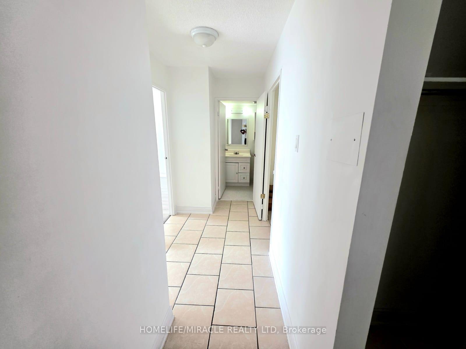Photo 9 of Unit 1106, 4 King Cross Road, Brampton, Queen Street Corridor — HOMEH