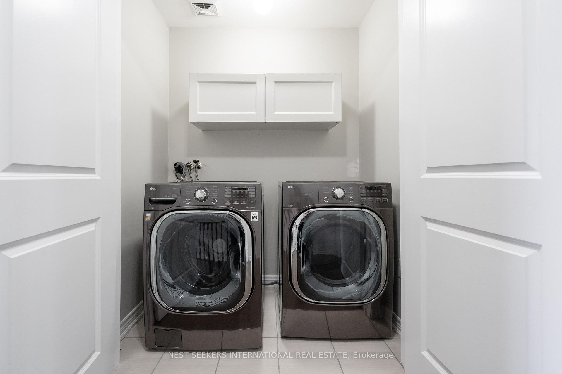 Photo 31 of 8 True Blue Crescent, Caledon, Bolton East — HOMEH