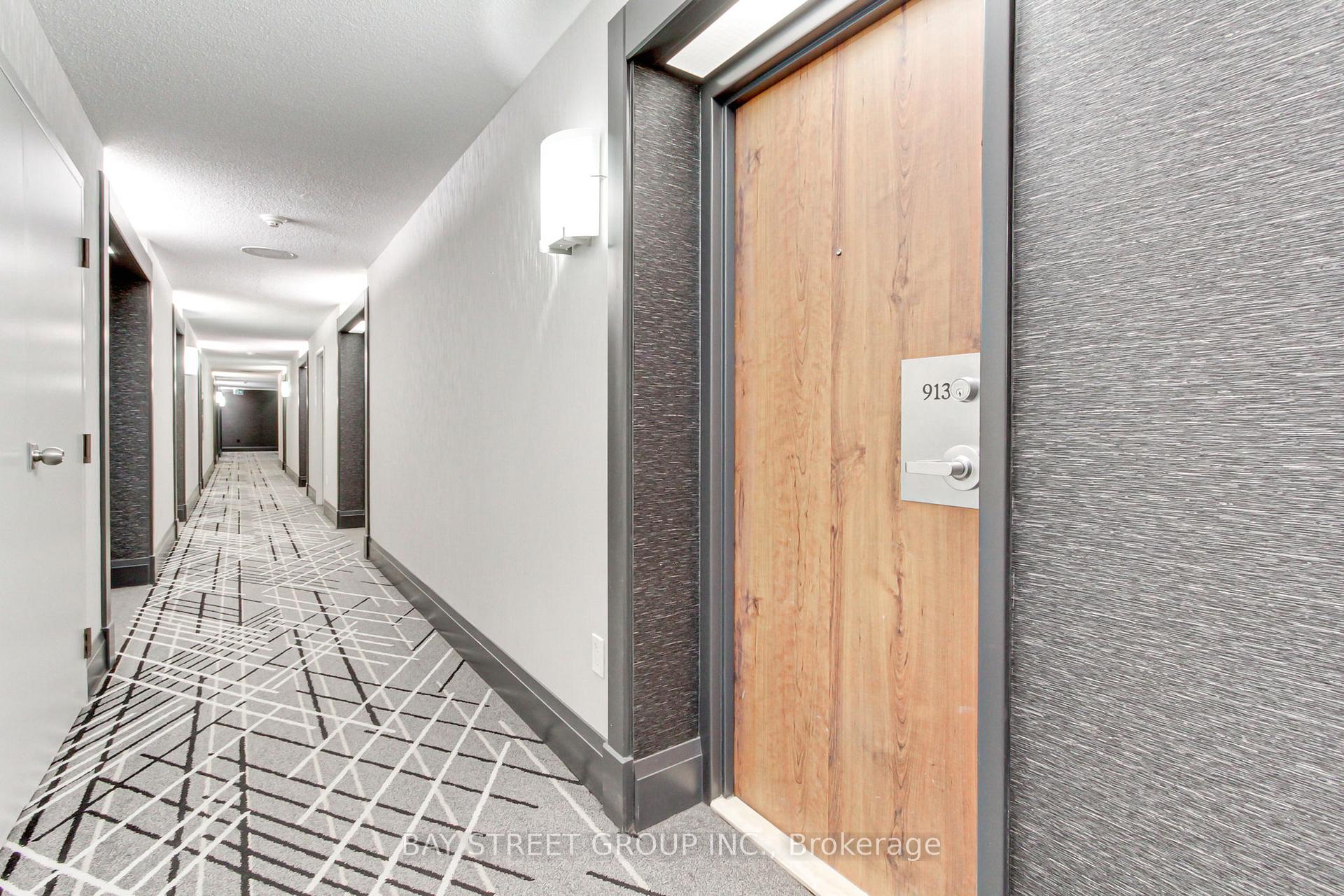 Photo 2 of Unit 913, 705 King Street W, Toronto, Niagara — HOMEH