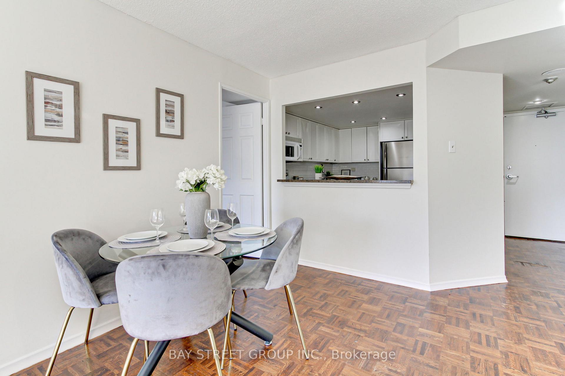 Photo 9 of Unit 913, 705 King Street W, Toronto, Niagara — HOMEH