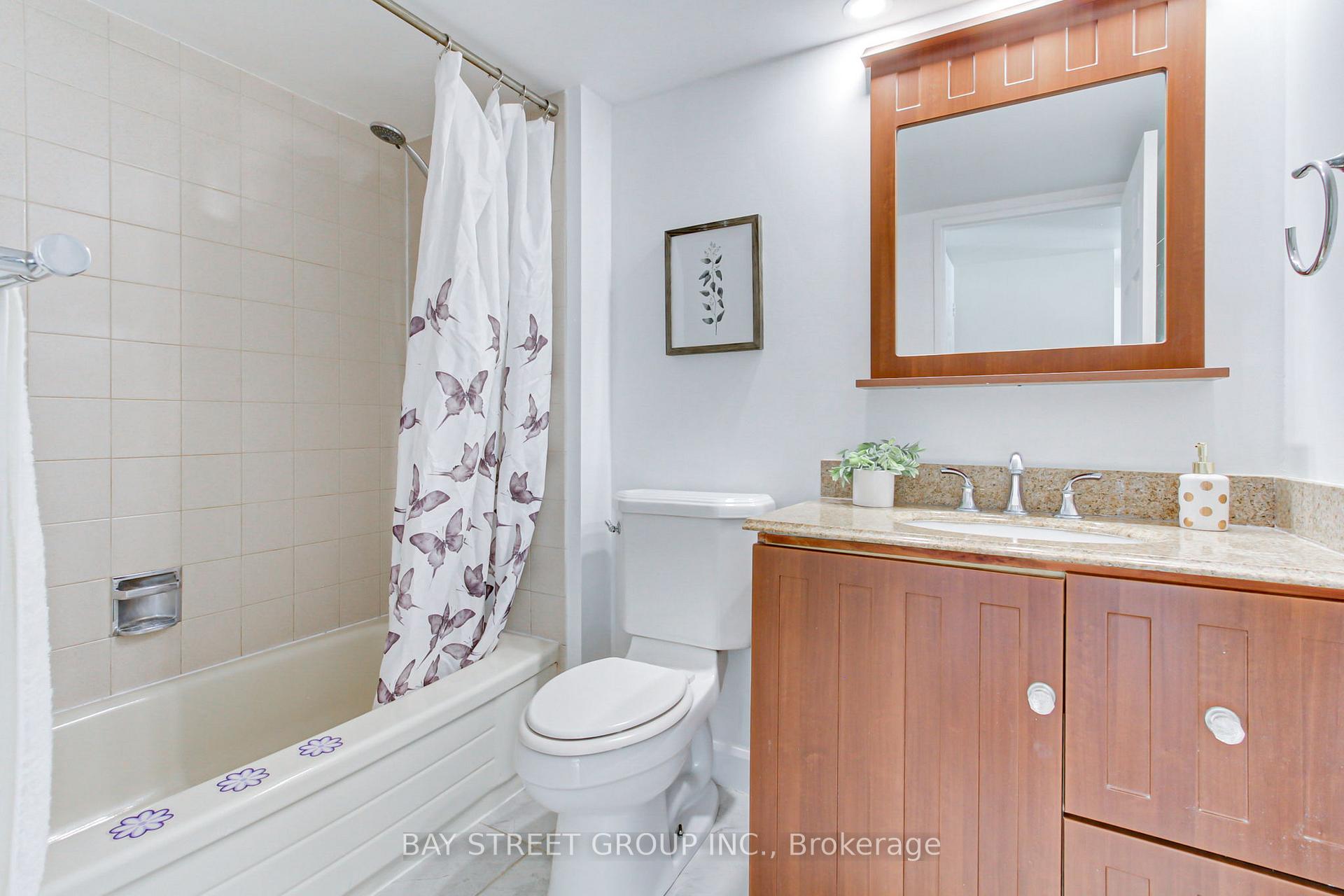 Photo 10 of Unit 913, 705 King Street W, Toronto, Niagara — HOMEH