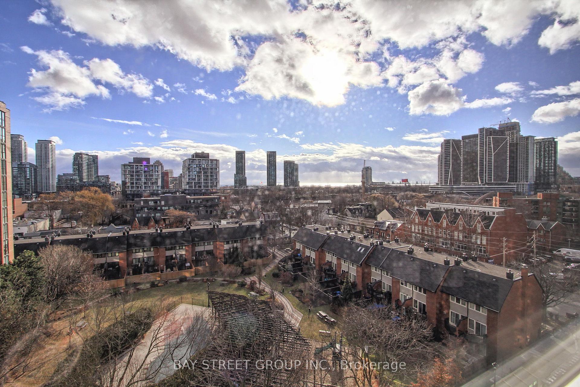 Photo 32 of Unit 913, 705 King Street W, Toronto, Niagara — HOMEH