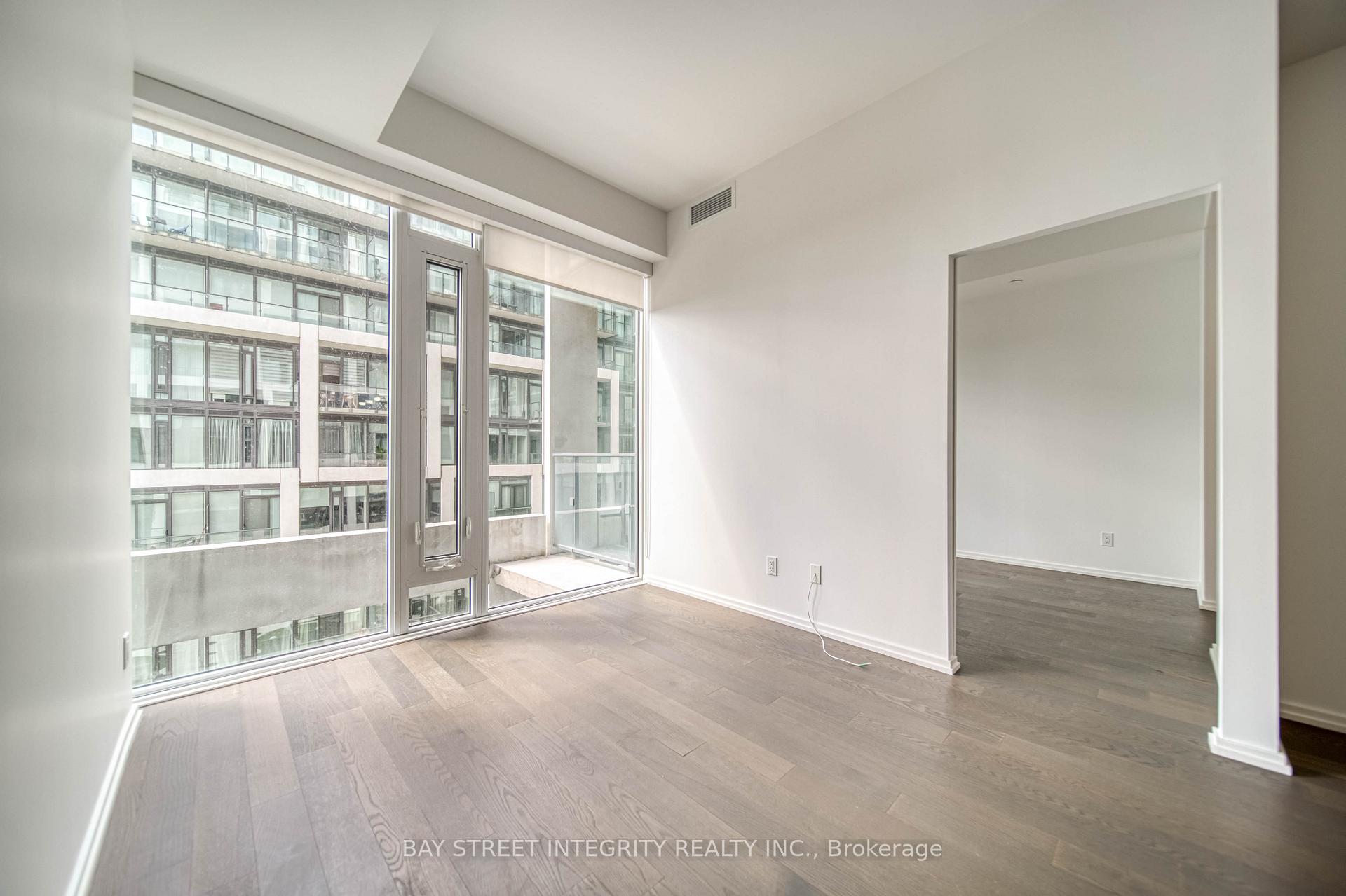 Photo 6 of Unit 1002, 5 Soudan Avenue, Toronto, Mount Pleasant West — HOMEH