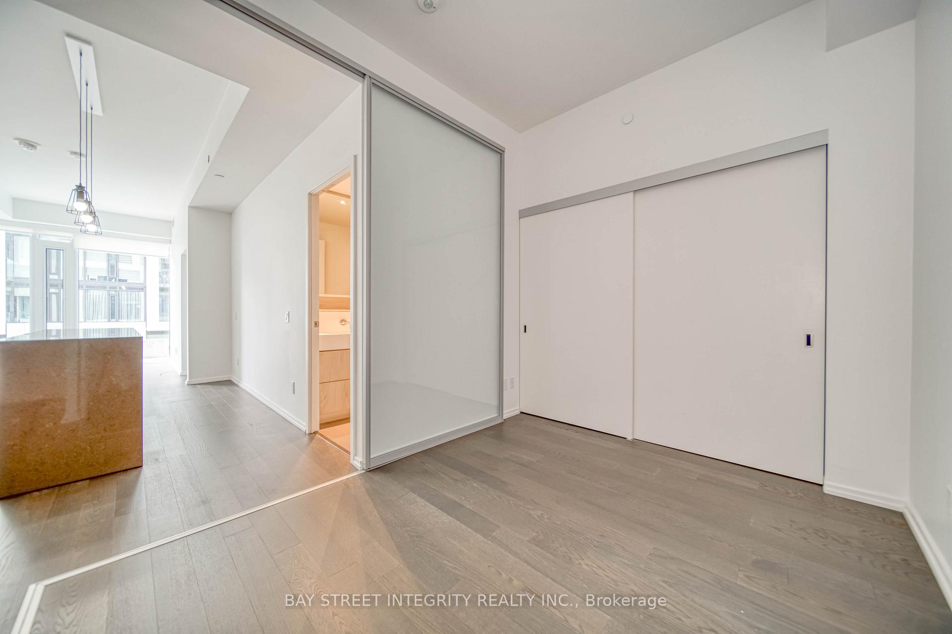 Photo 15 of Unit 1002, 5 Soudan Avenue, Toronto, Mount Pleasant West — HOMEH
