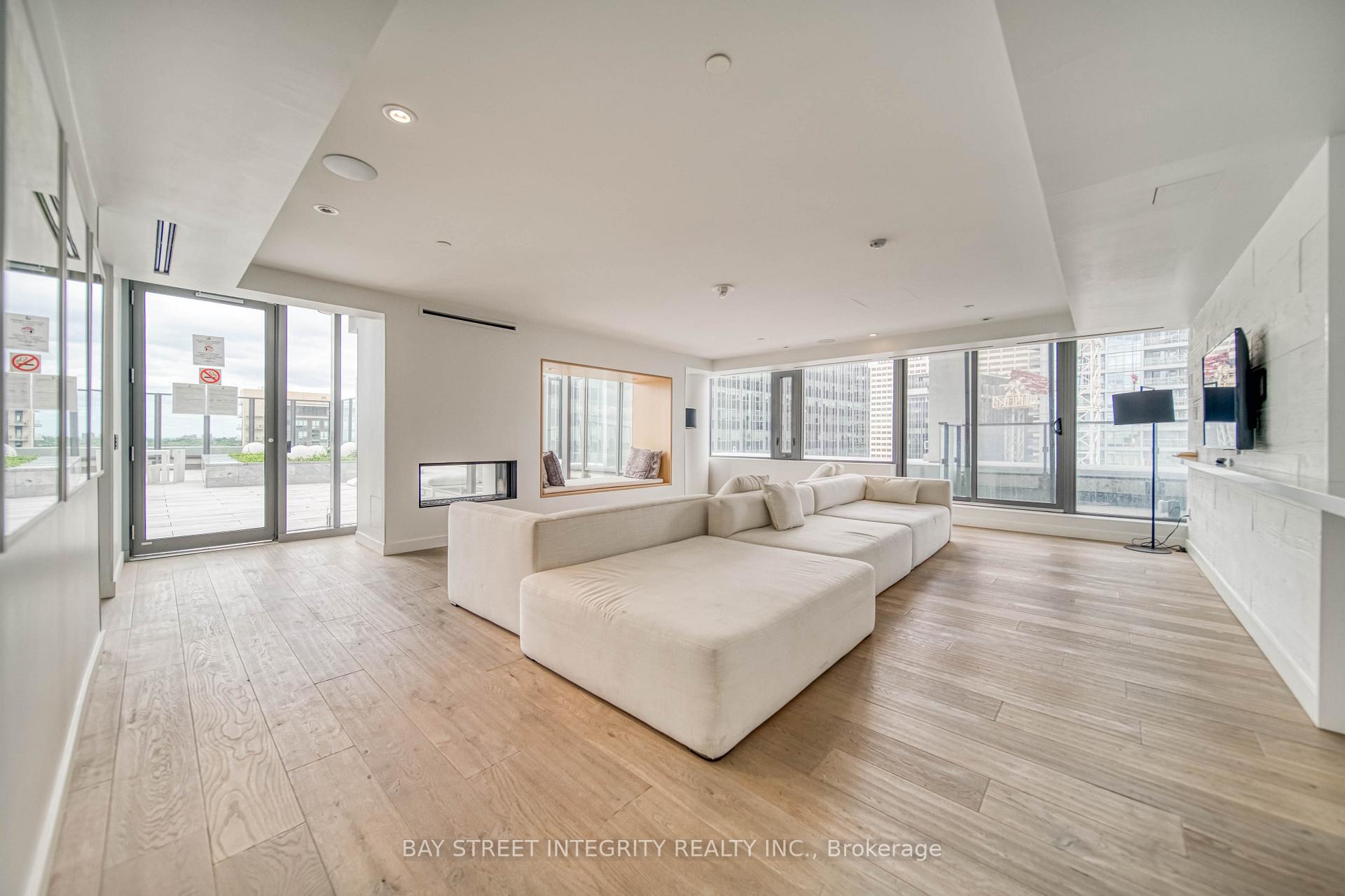 Photo 34 of Unit 1002, 5 Soudan Avenue, Toronto, Mount Pleasant West — HOMEH