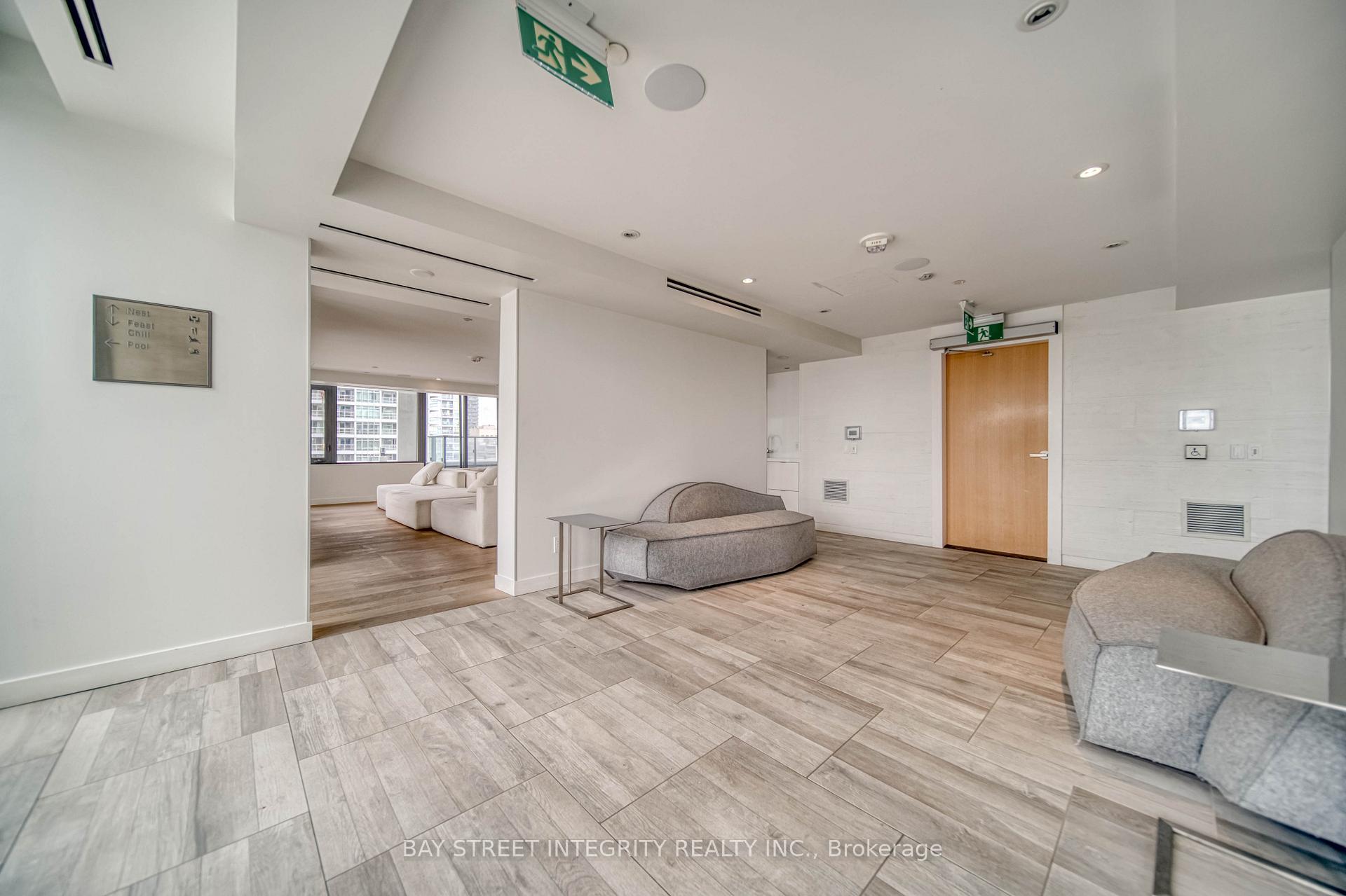 Photo 21 of Unit 1002, 5 Soudan Avenue, Toronto, Mount Pleasant West — HOMEH