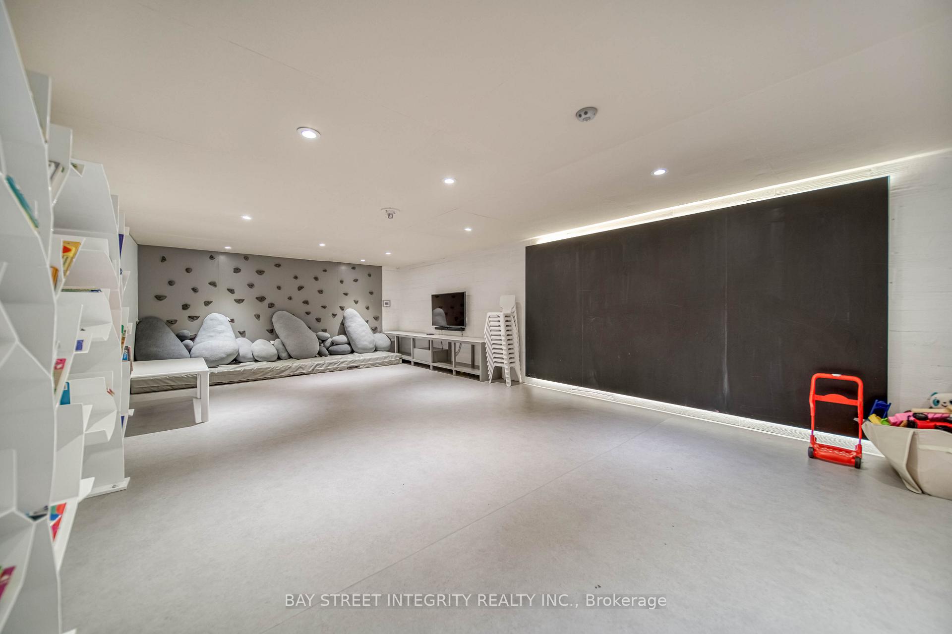 Photo 27 of Unit 1002, 5 Soudan Avenue, Toronto, Mount Pleasant West — HOMEH